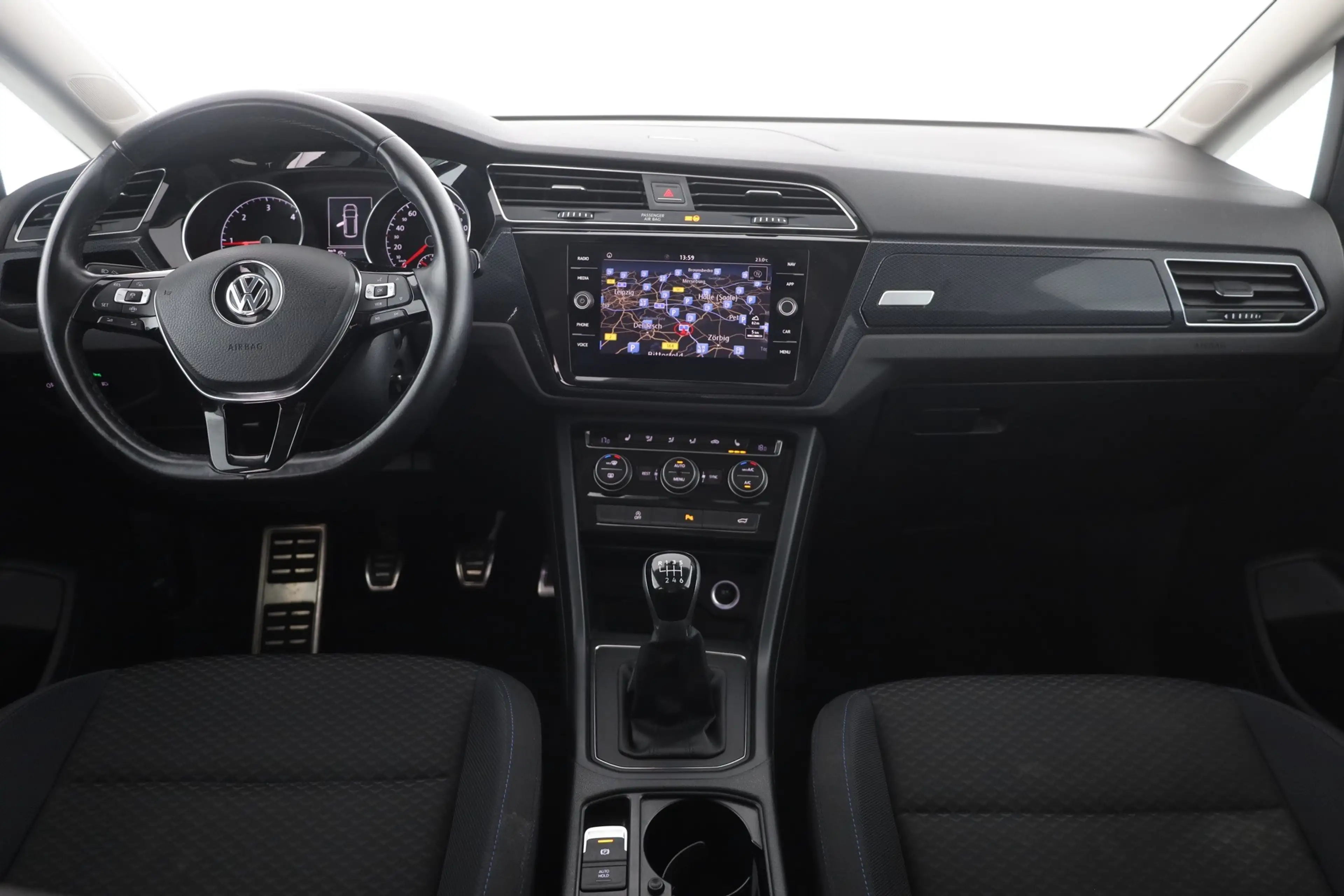 Volkswagen Touran 2.0 TDI United 7-Sitzer LED Navi ACC — photo 9
