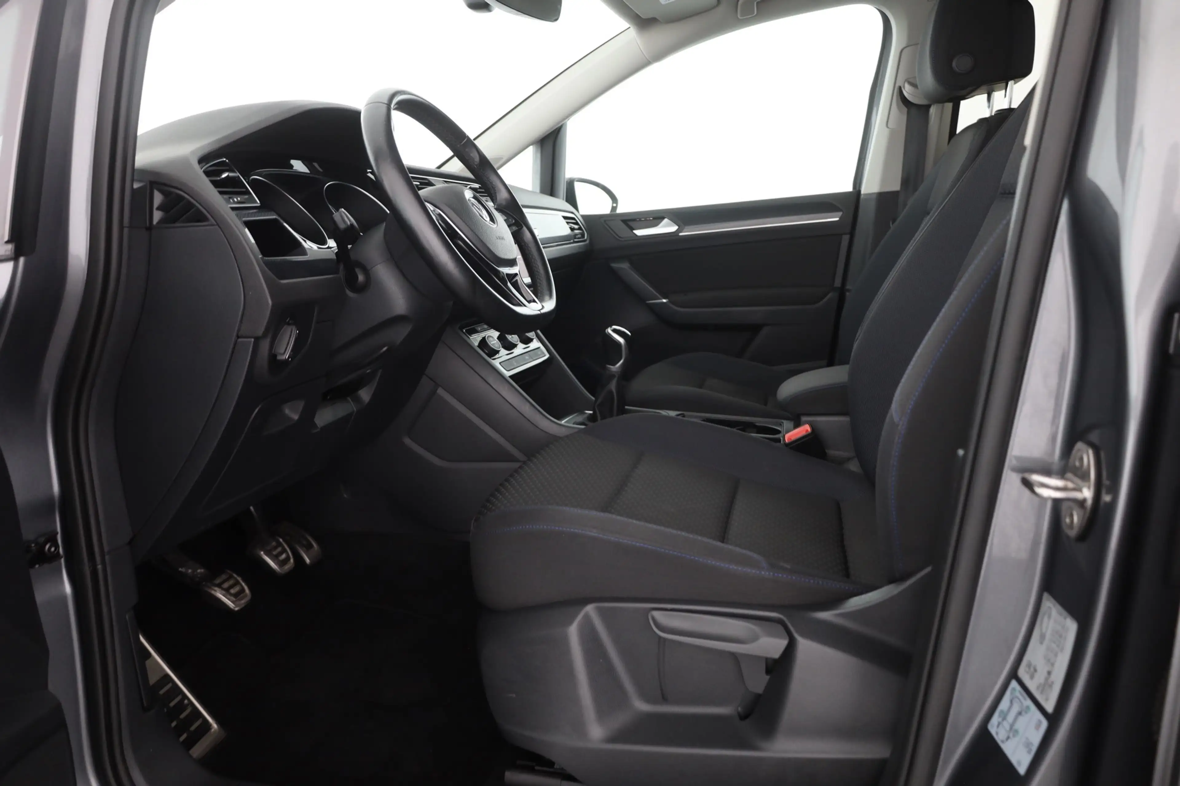 Volkswagen Touran 2.0 TDI United 7-Sitzer LED Navi ACC — photo 23