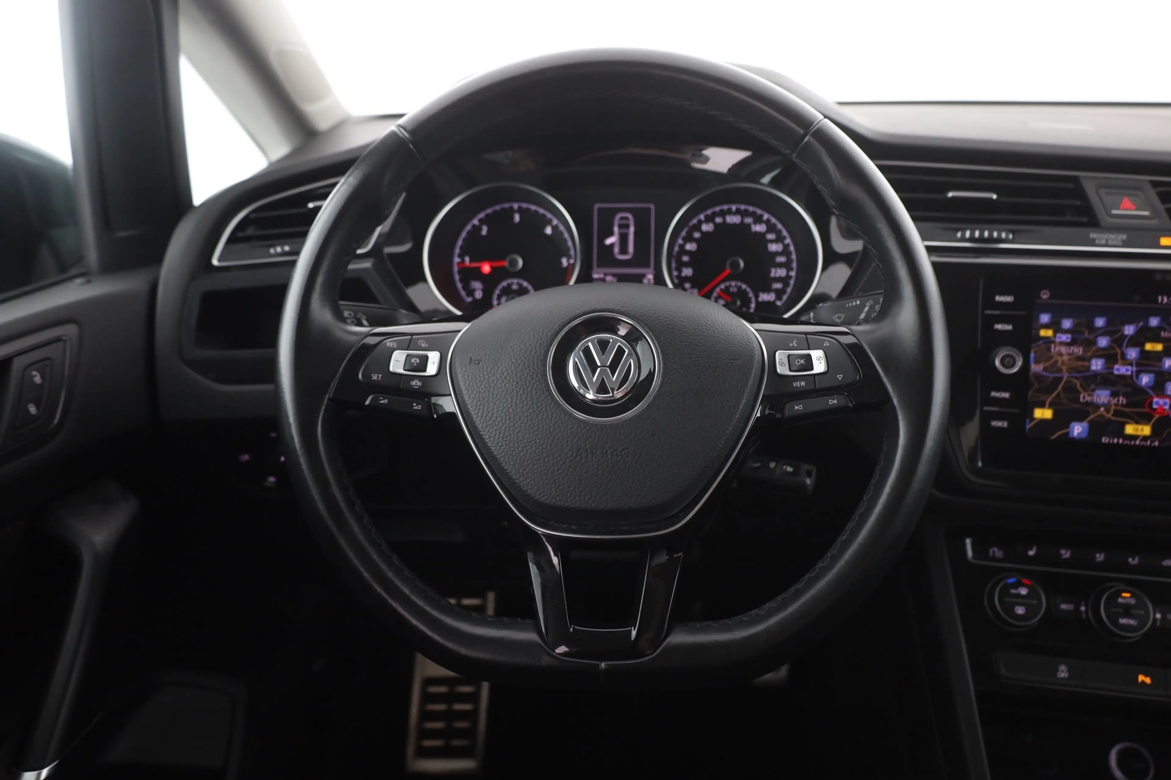 Volkswagen Touran 2.0 TDI United 7-Sitzer LED Navi ACC — photo 15