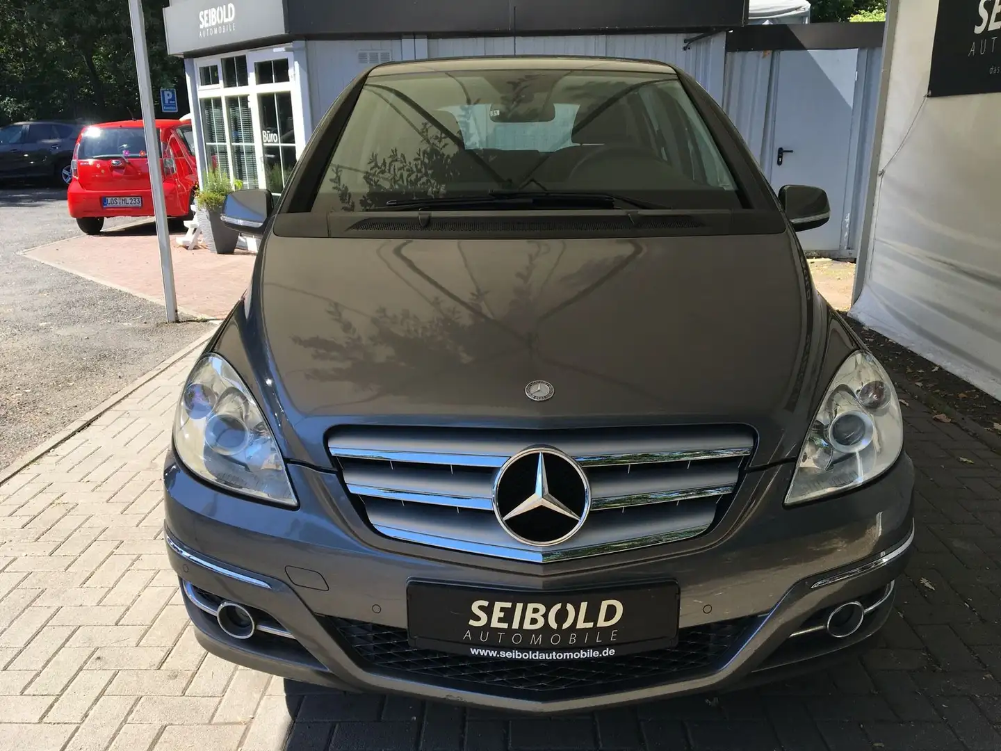Mercedes-Benz B 160 /Autom/52Tkm/Navi-Bluetooth/Tempo/Sitzh/PDC Grijs - 2