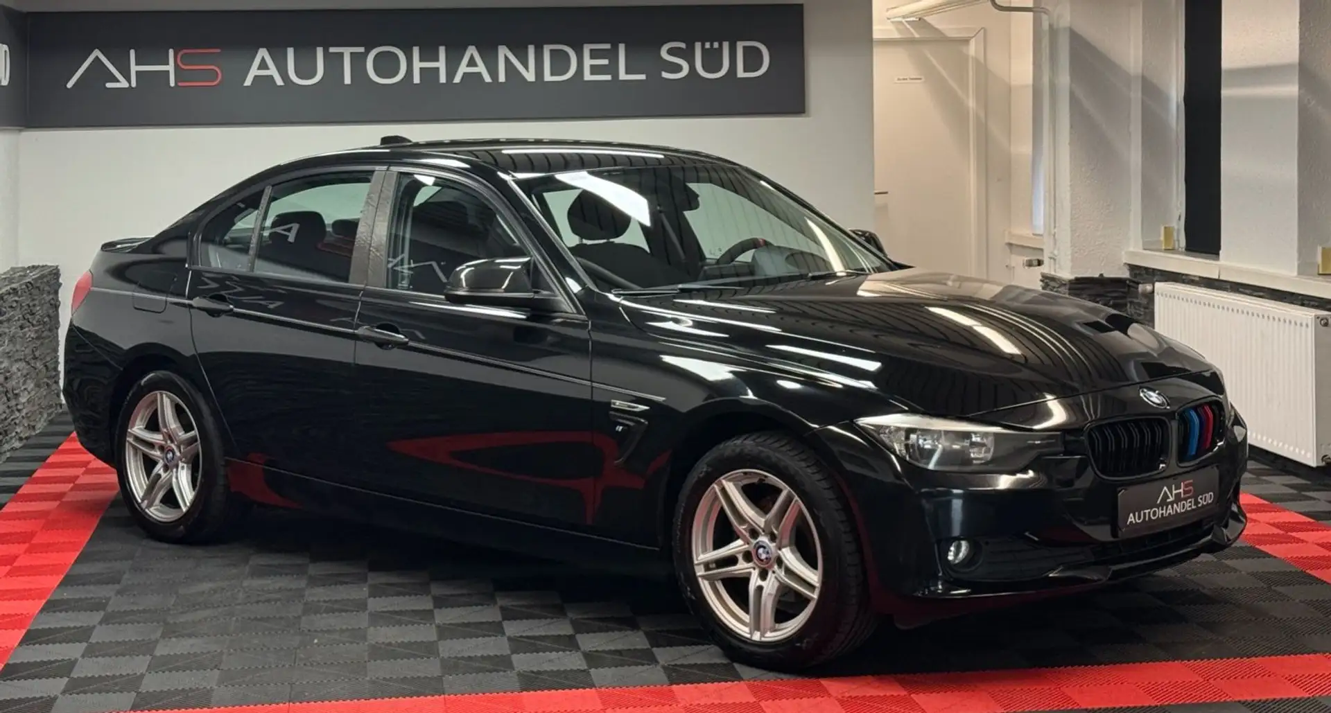 BMW 318 d Limousine *NAVIGATION*ALU*SHZ* Schwarz - 2