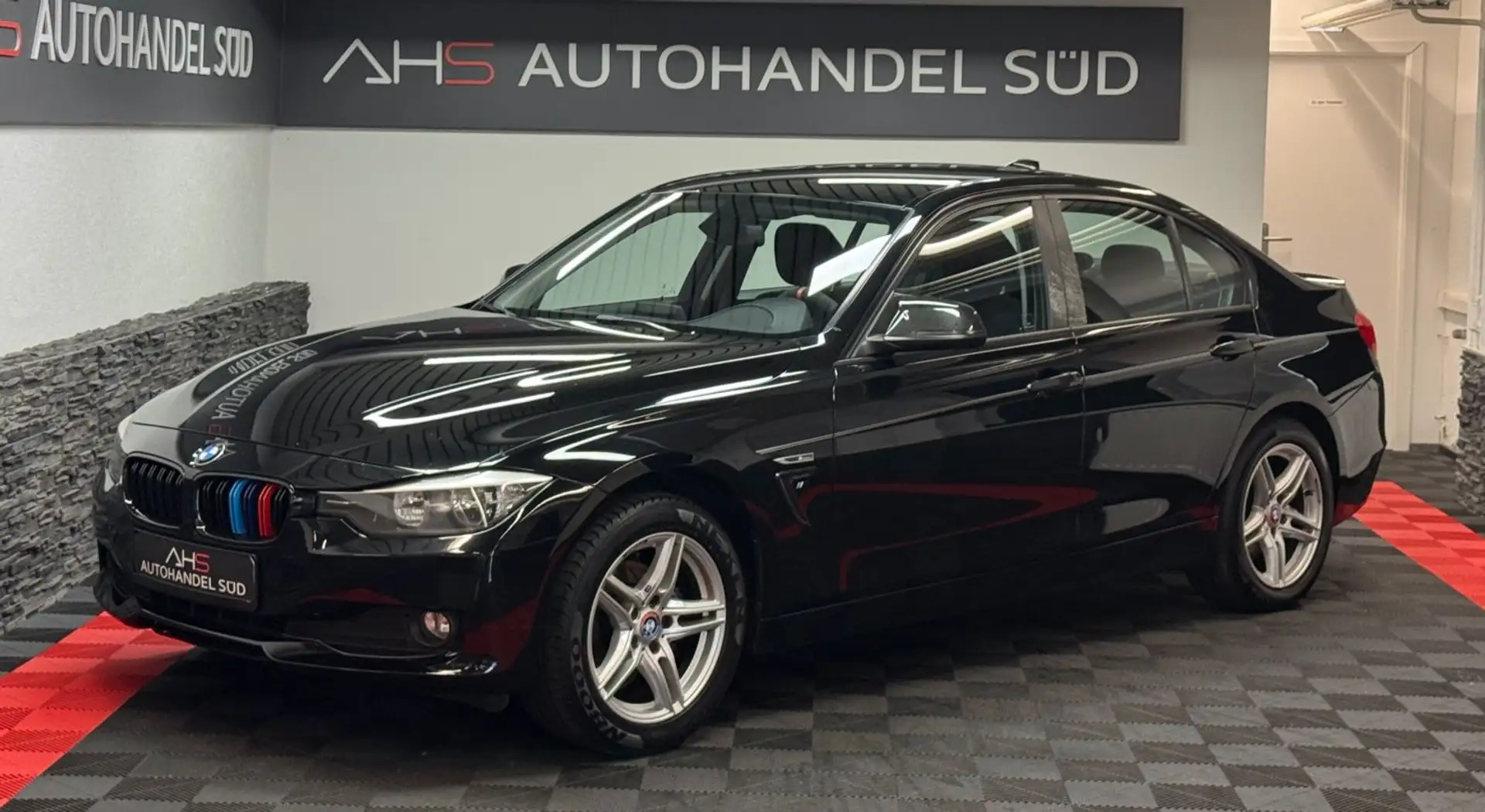 BMW 318 d Limousine *NAVIGATION*ALU*SHZ* Schwarz - 1
