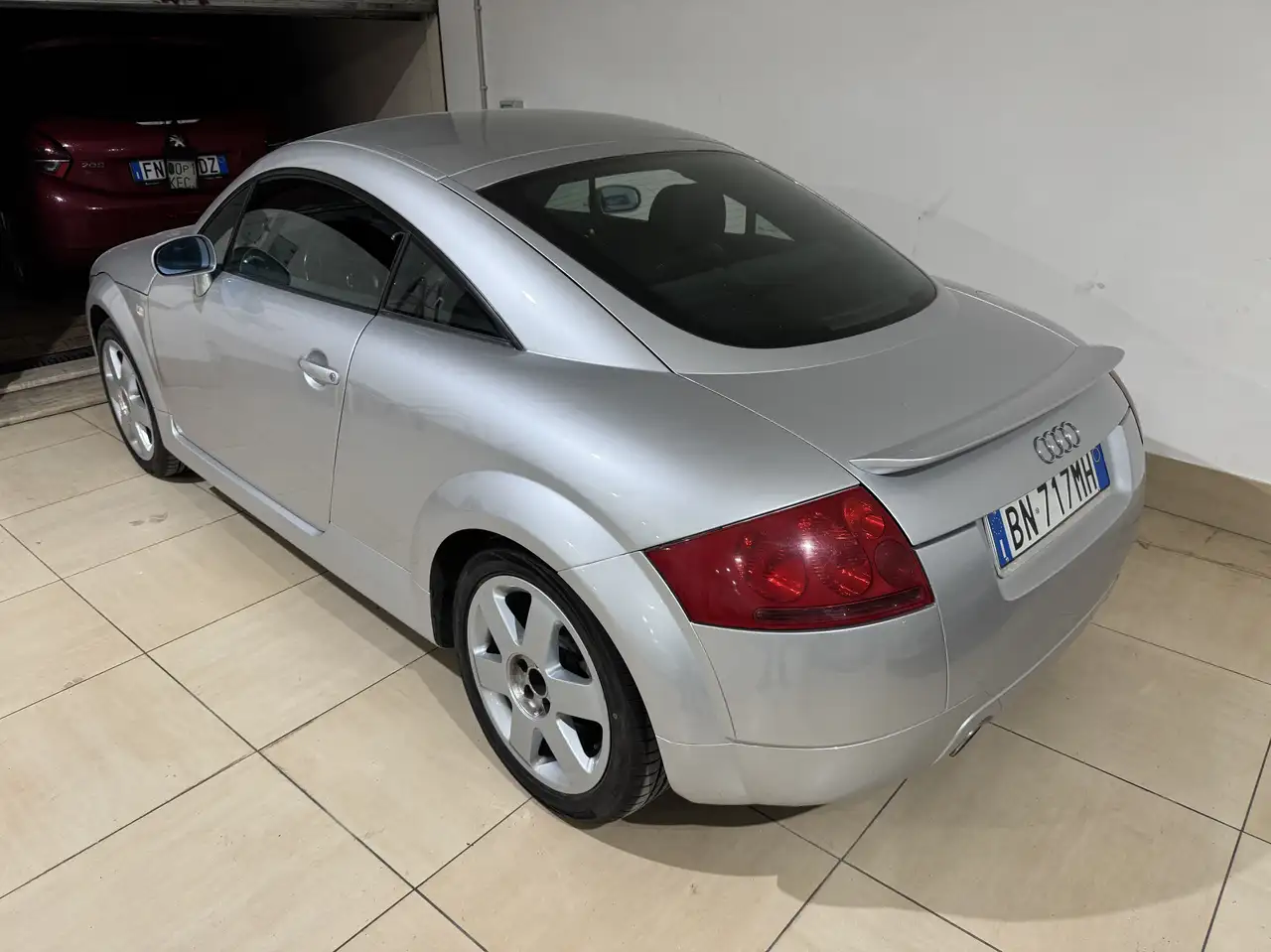 Audi TT 1.8t quattro 225cv, foto 6