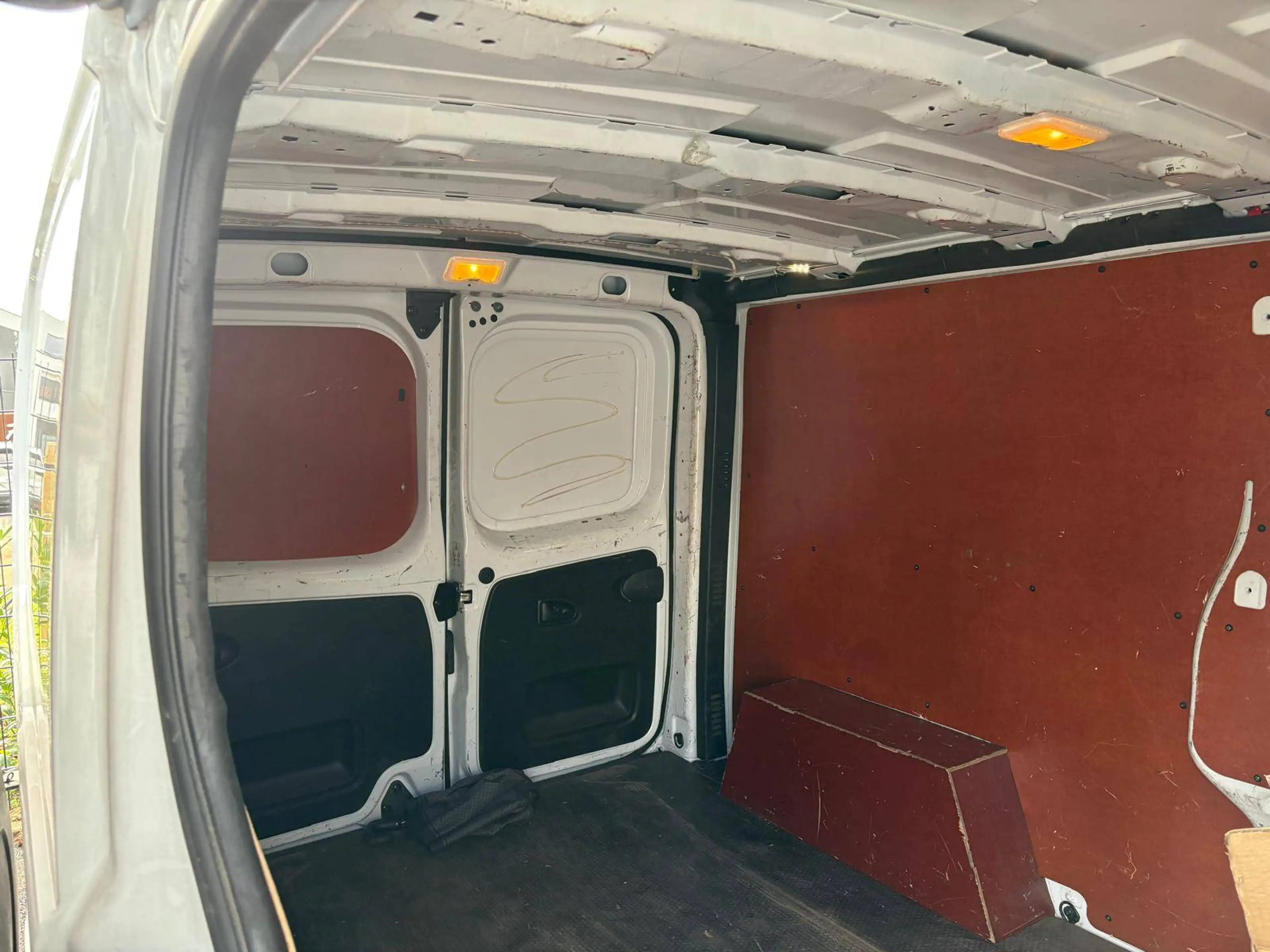 Renault Trafic 2.0 dCi 29 L2H1 Confort (EU6d) — photo 14