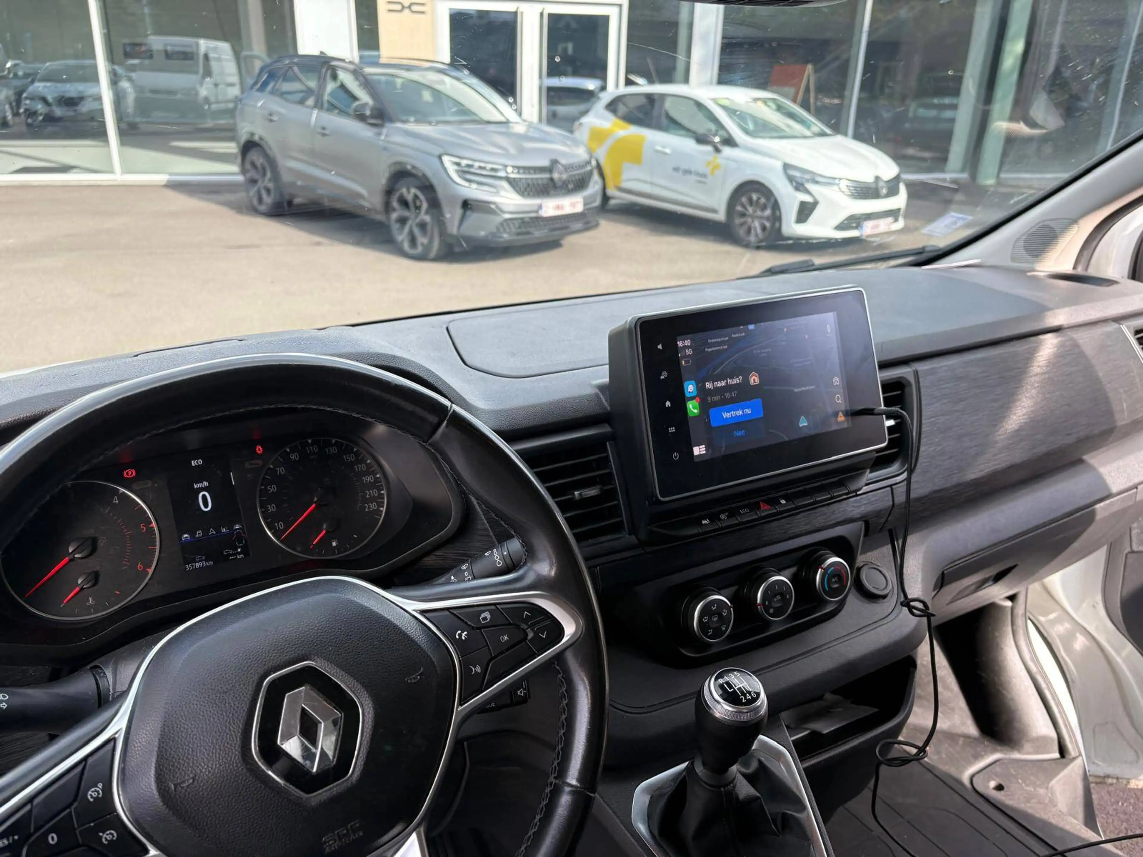 Renault Trafic 2.0 dCi 29 L2H1 Confort (EU6d) — photo 12