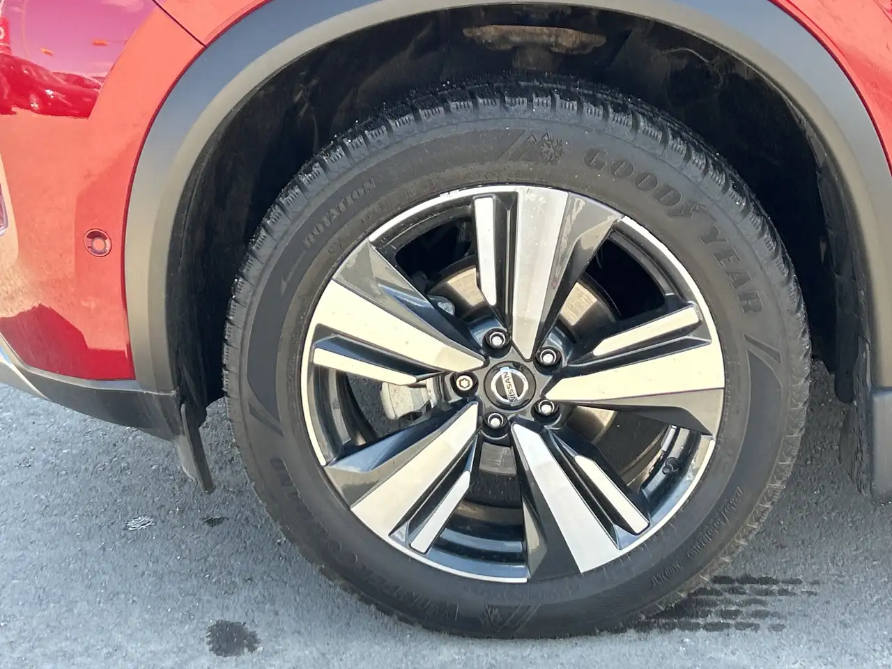 Nissan Rogue снимка Nissan Rogue