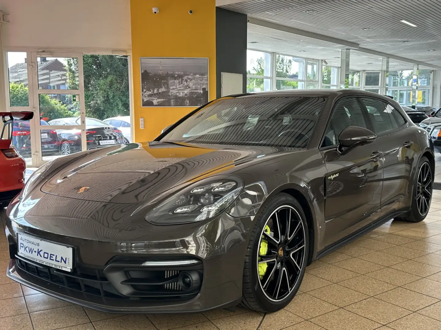 Porsche Panamera 4 E-Hybrid ST*PANO*CHRONO*PDLS*14-WeGe* Maro - 1
