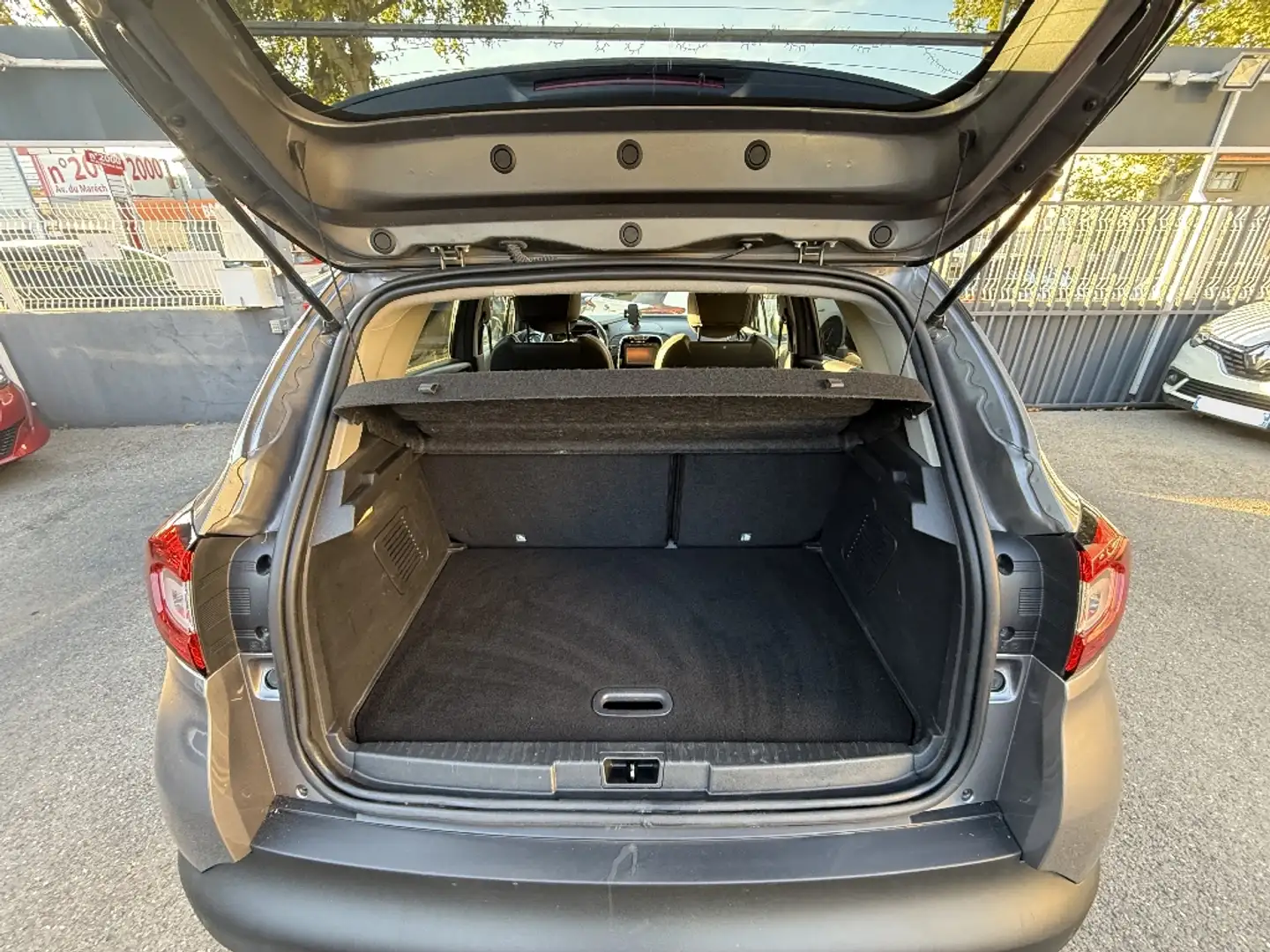 Renault Captur 1.2 TCe 120 Intens EDC - 2