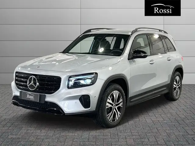 Mercedes-Benz GLB 200 d Automatic