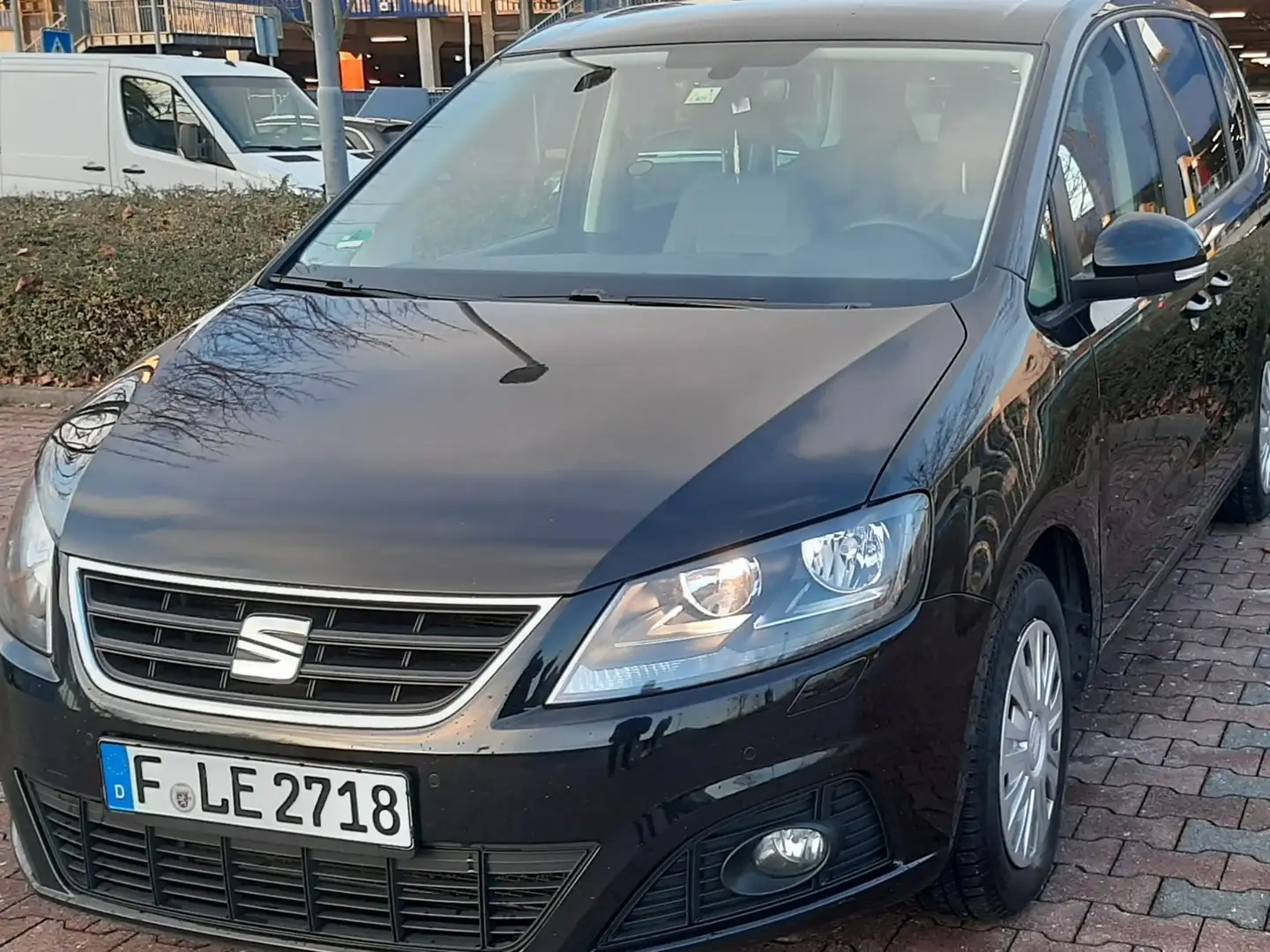 SEAT Alhambra Reference Schwarz - 1