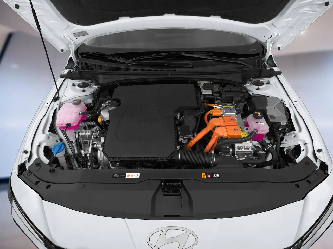 Hyundai ELANTRA photo Hyundai ELANTRA