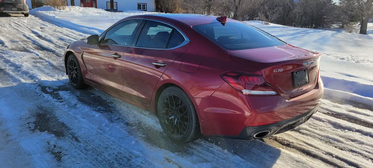 Genesis G70 снимка Genesis G70