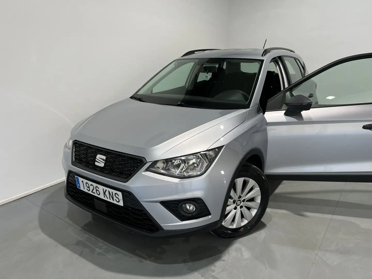 SEAT Arona 1.6TDI CR S&S Reference Plus 95 Argent - 2