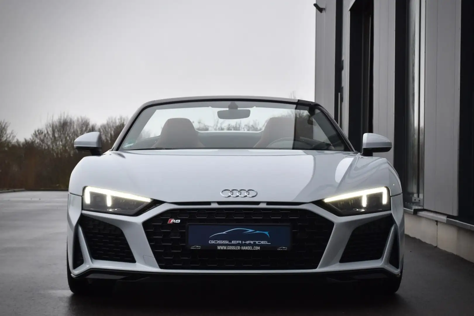 Audi R8 SPYDER 5.2 FSI RWD KAMERA NAPPA B&O GARANTIE Szary - 2