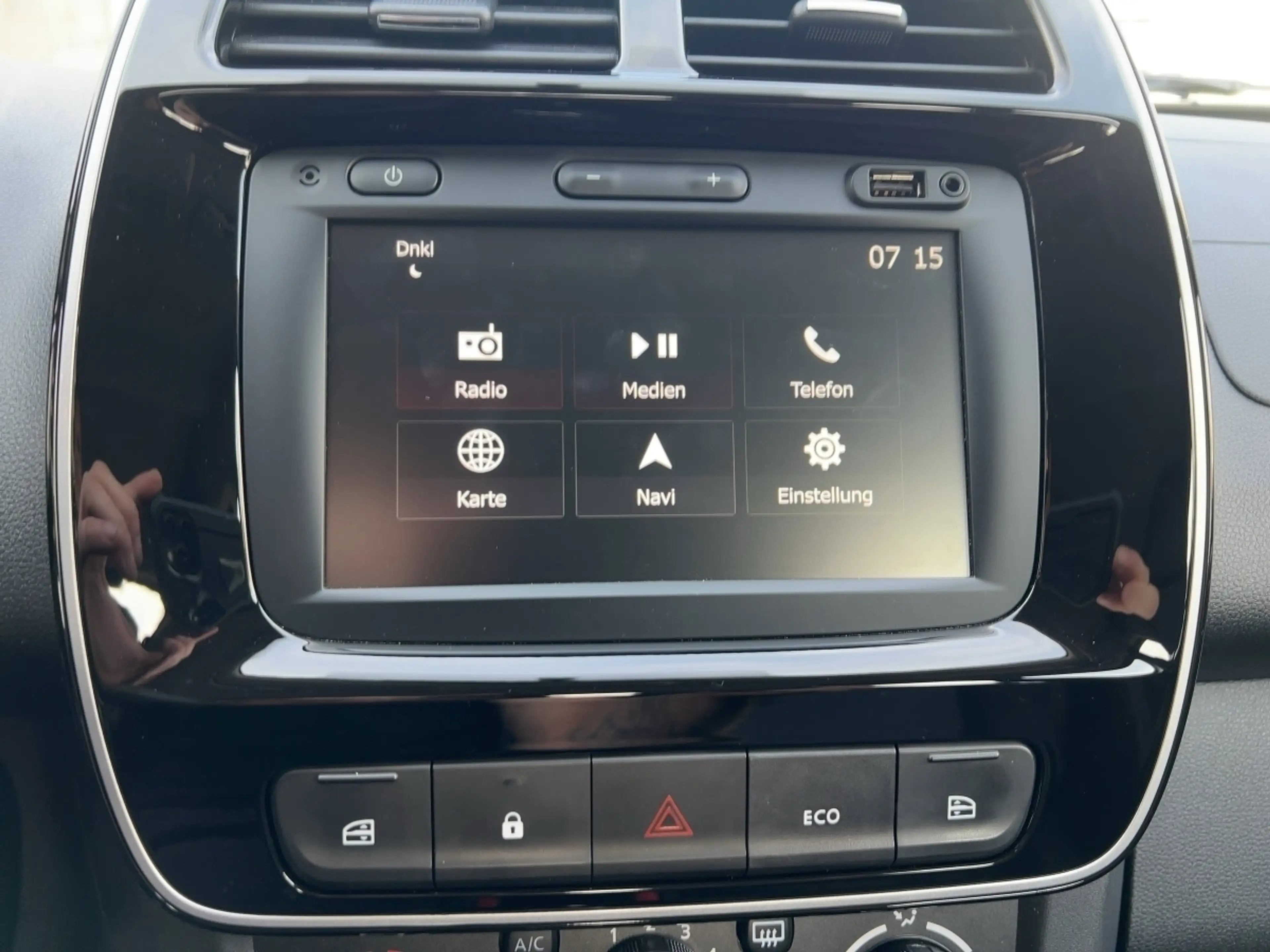 Dacia Spring Essential Elektric 45 — photo 12