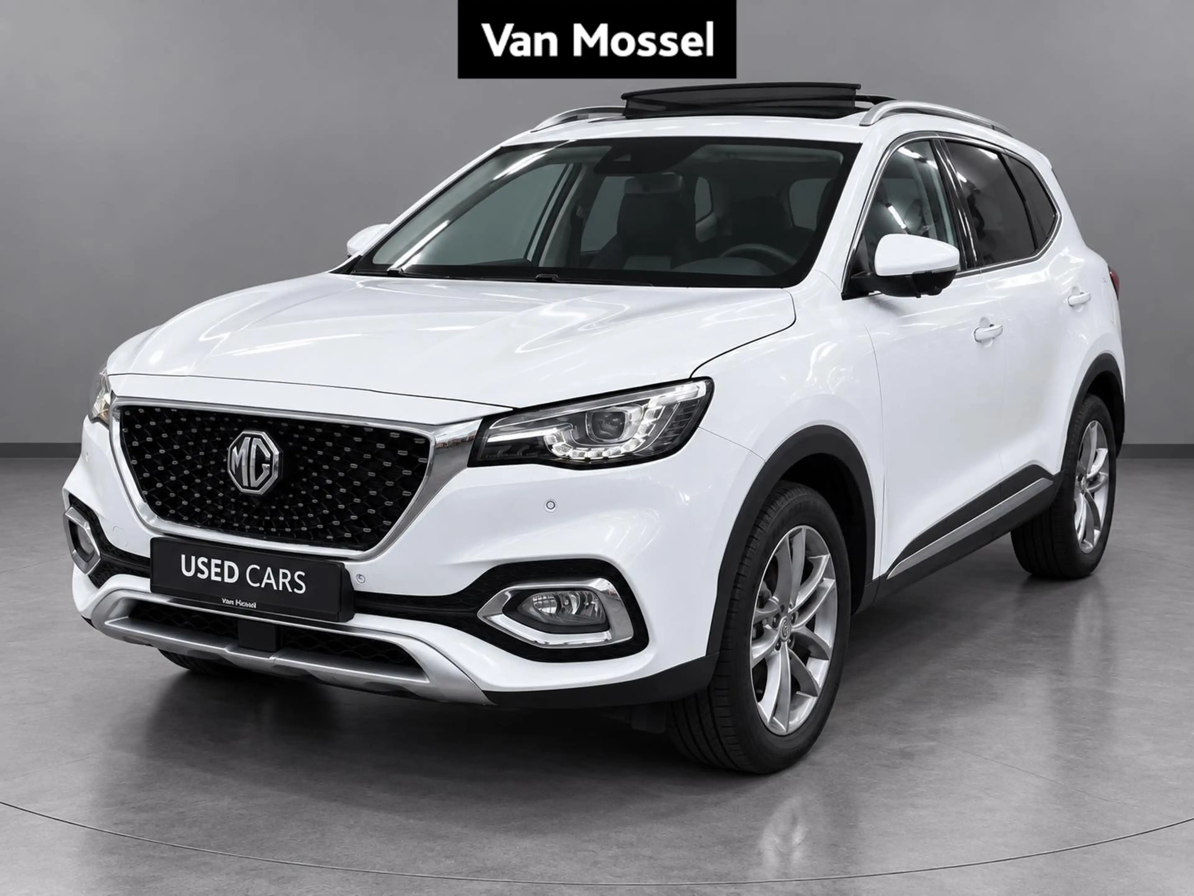 MG EHS 1.5T Luxury - Pano - trekhaak