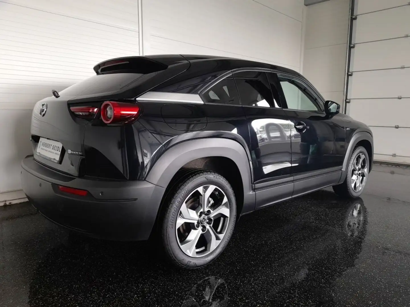 Mazda MX-30 ADVANTAGE e-Skyactiv 35,5kWh *MATRIX LED / NAVI / HEAD-UP / ACC / E-VOLLEDER-SITZE & MEMORY / KAMERA / STANDHEIZUNG / KLI Schwarz - 2