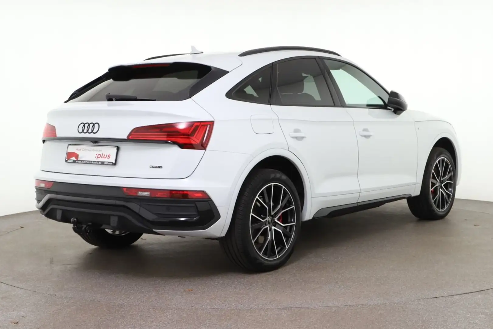 Audi Q5 55 TFSI e Q S tronic S line Matrix/ Weiß - 2