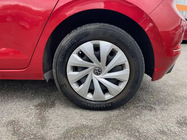 Volkswagen Polo view 22