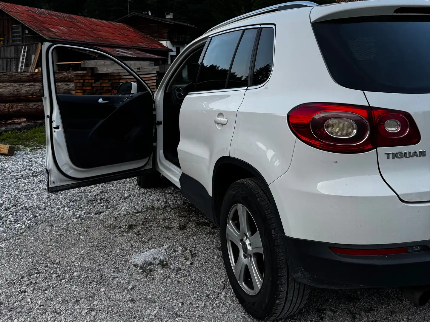 Volkswagen Tiguan 4motion Alb - 1