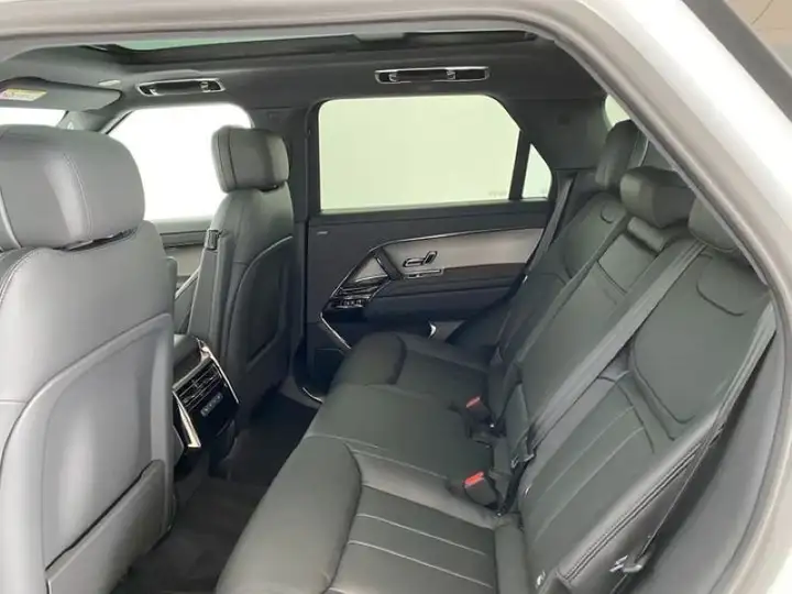 Land Rover Range Rover 2025, foto 8