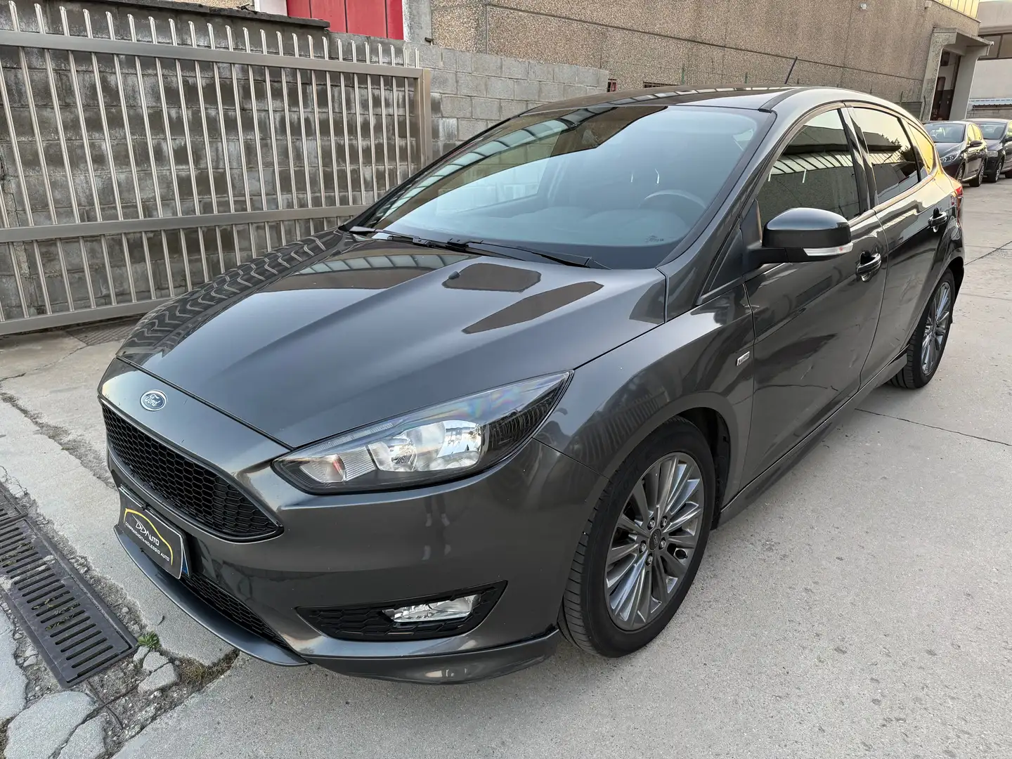 Ford Focus Focus 5p 1.5 tdci ST-Line Business s Grigio - 2