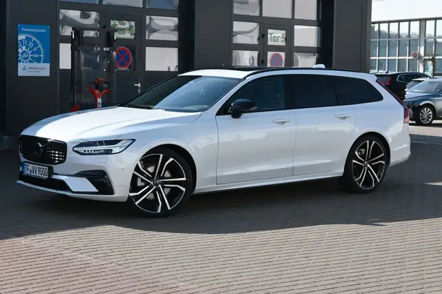 Volvo V90 main image