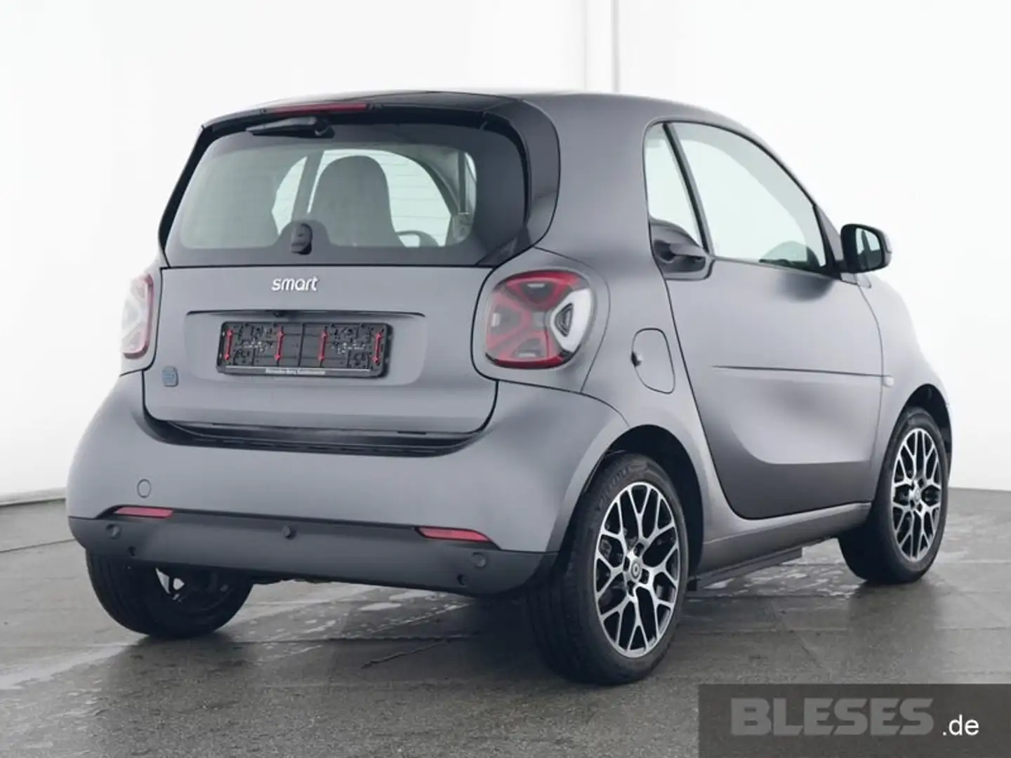 smart forTwo smart fortwo EQ Prime Exclusive Plus+Pano+Kamera Grau - 2