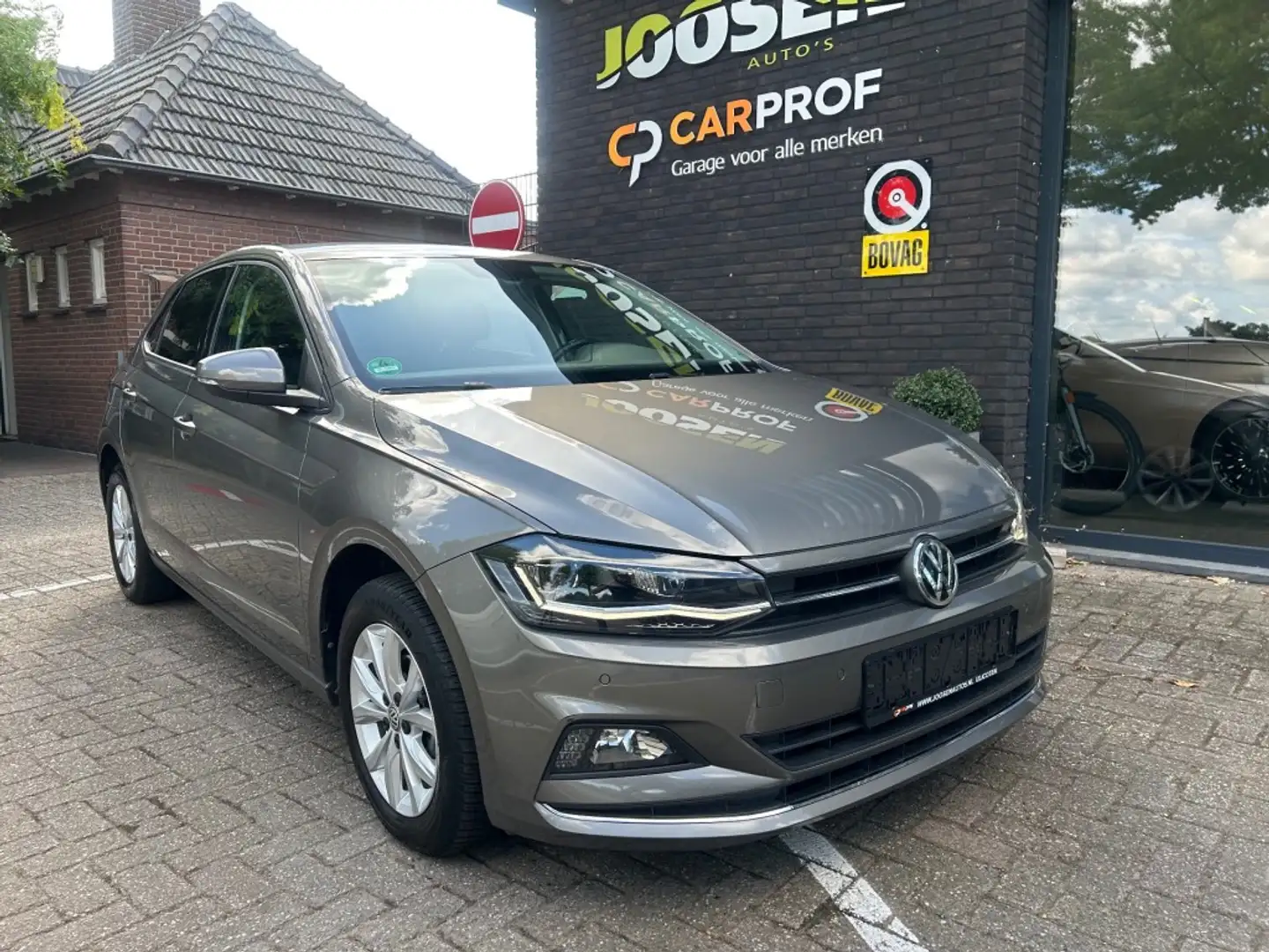 Volkswagen Polo 1.0 TSI HIGHLINE Grau - 1