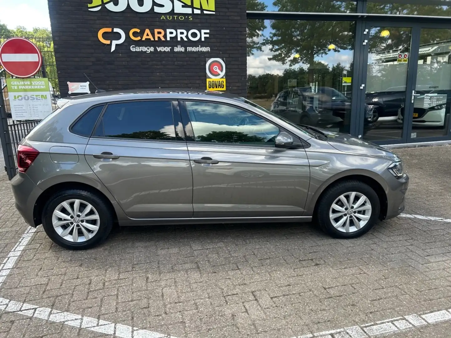 Volkswagen Polo 1.0 TSI HIGHLINE Grau - 2