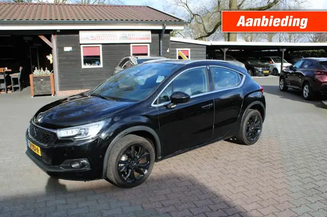 DS Automobiles DS 4 Crossback 1.2 PureTech Connected Chic 130PK - Navi Camera