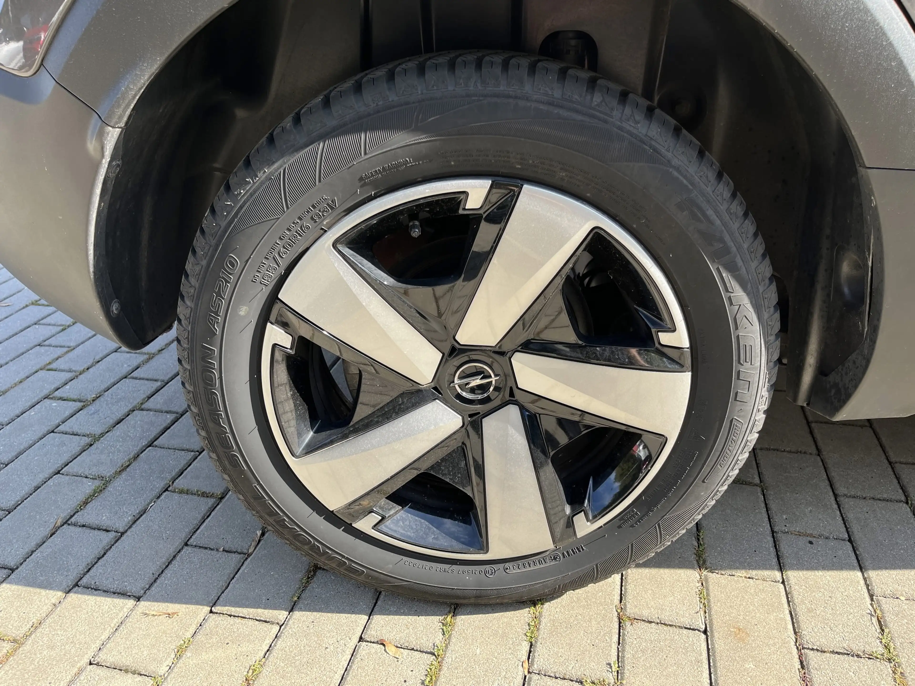 Opel Crossland 1.2 Turbo Enjoy LED+SHZ+Fernlichtass. — photo 8