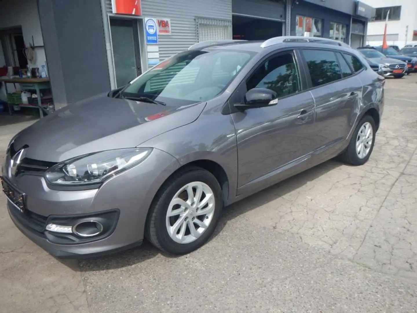 Renault Megane Limited Gris - 2