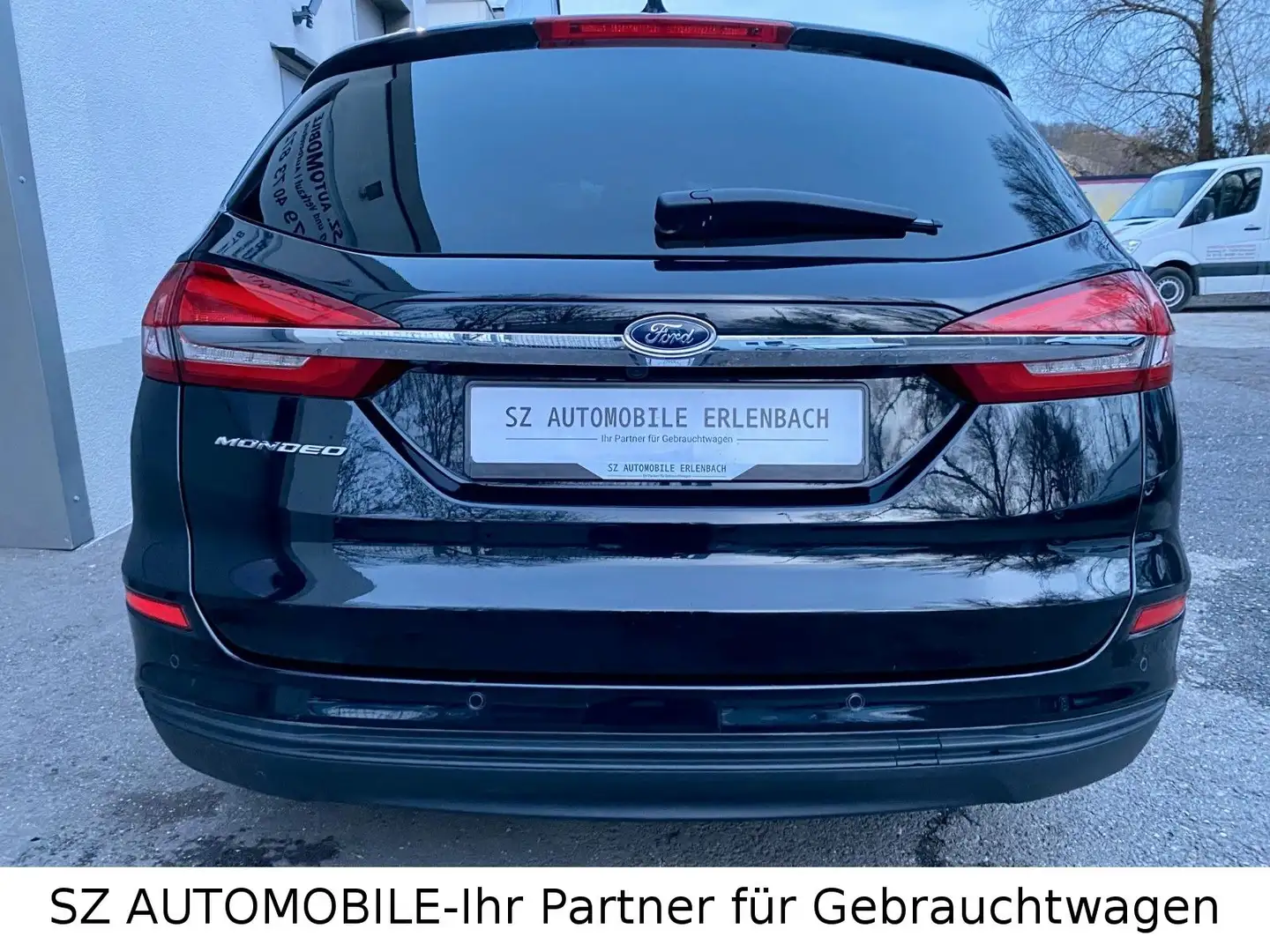 Ford Mondeo 2.0T DCi EcoBlue Trend,NAVI,KAMERA,SzHz Schwarz - 2