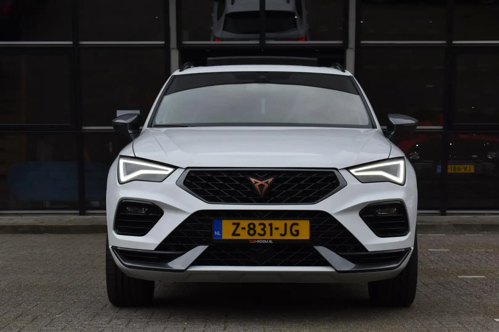 CUPRA Ateca 2.0 TSI 4DRIVE Facelift Pano ACC DCC Lane Sfeer Wit - 2