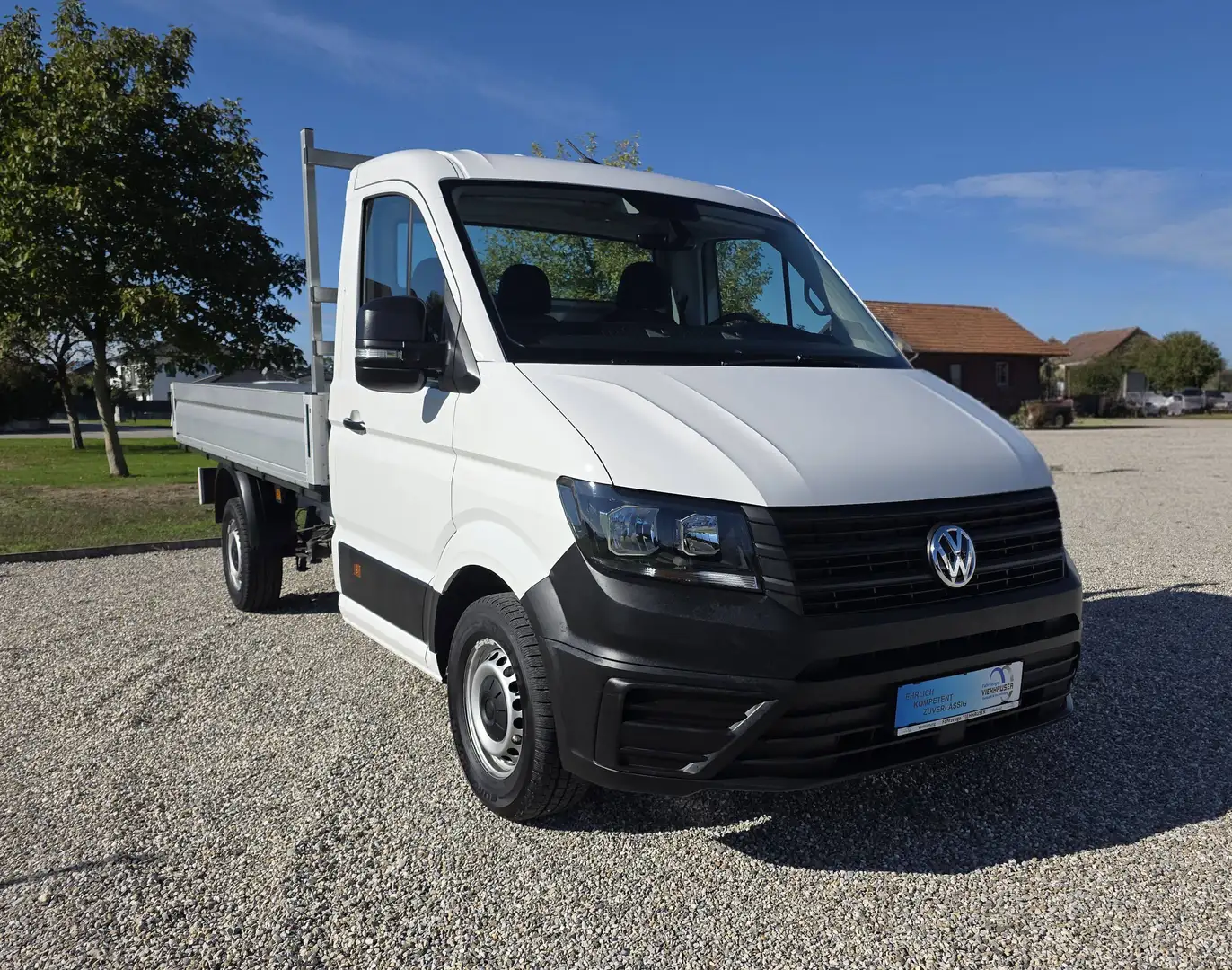 Volkswagen Crafter 35 mittellang FWD Weiß - 1