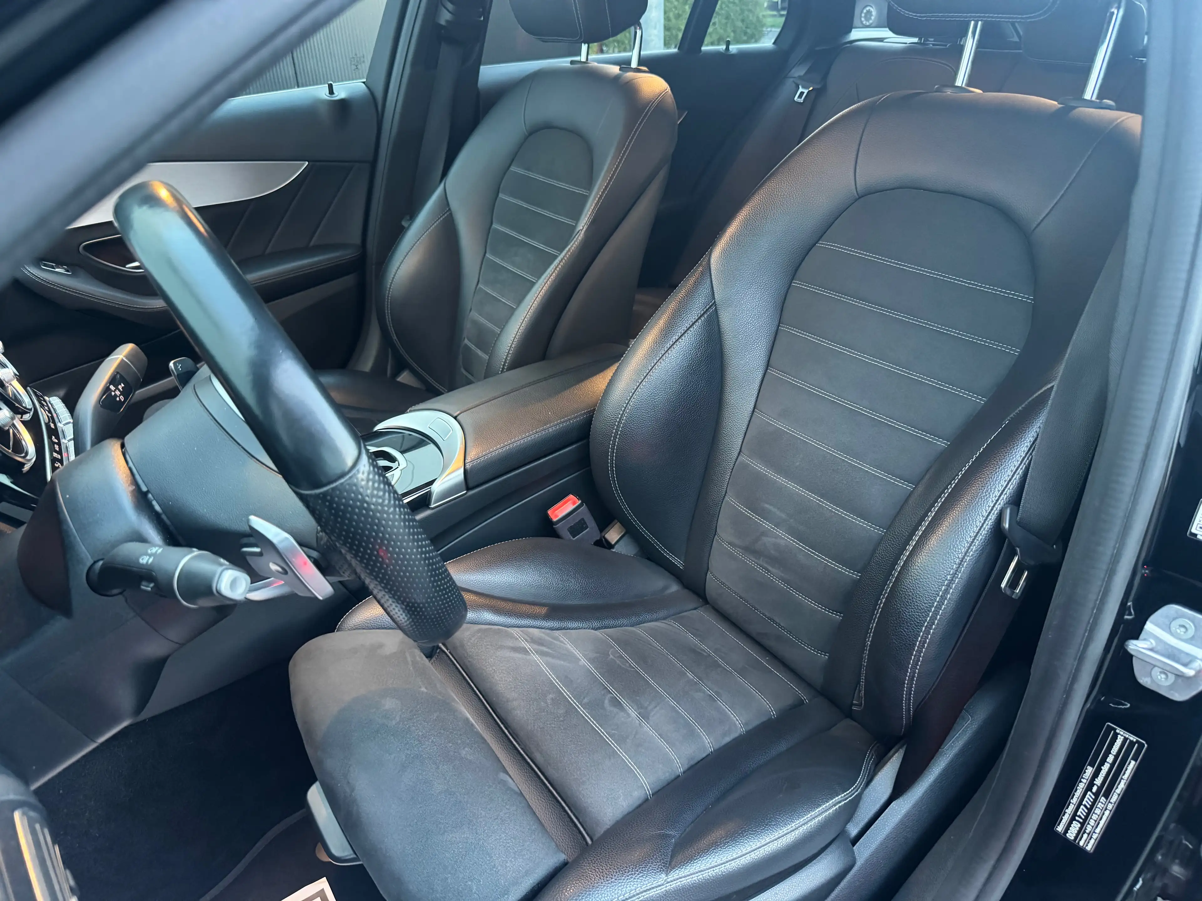 Mercedes-Benz C 200 4-Matic AMG Pack — photo 8