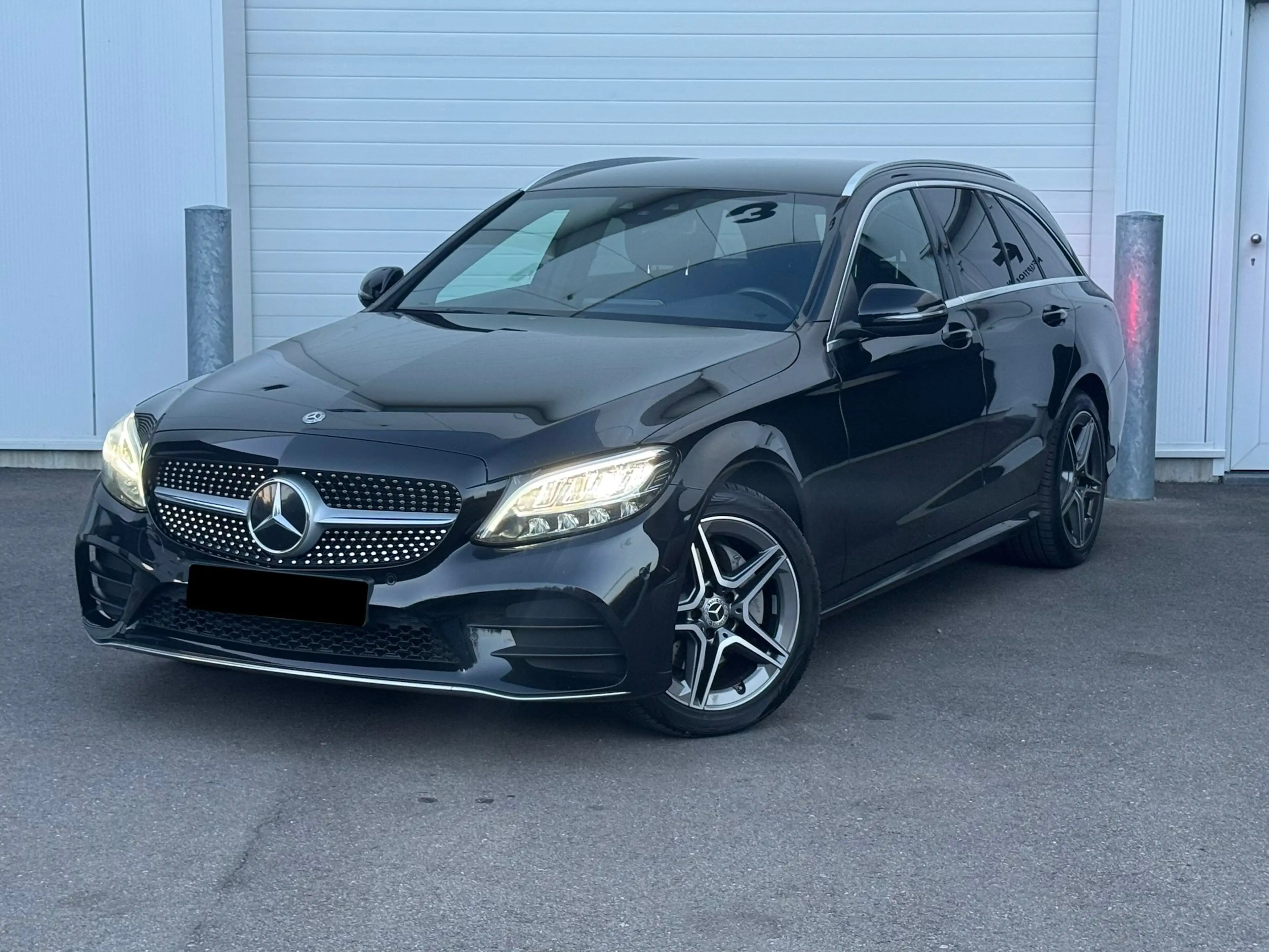 Mercedes-Benz C 200 4-Matic AMG Pack