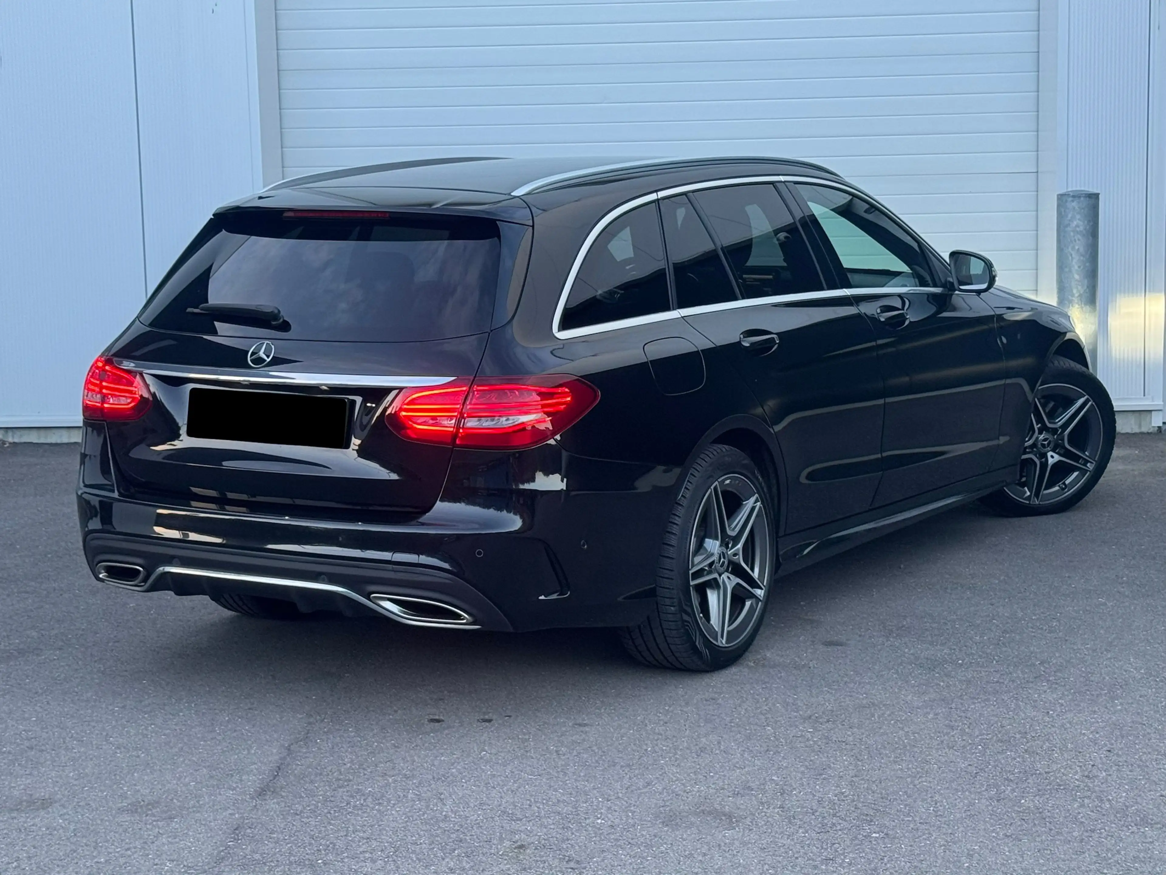 Mercedes-Benz C 200 4-Matic AMG Pack — photo 6