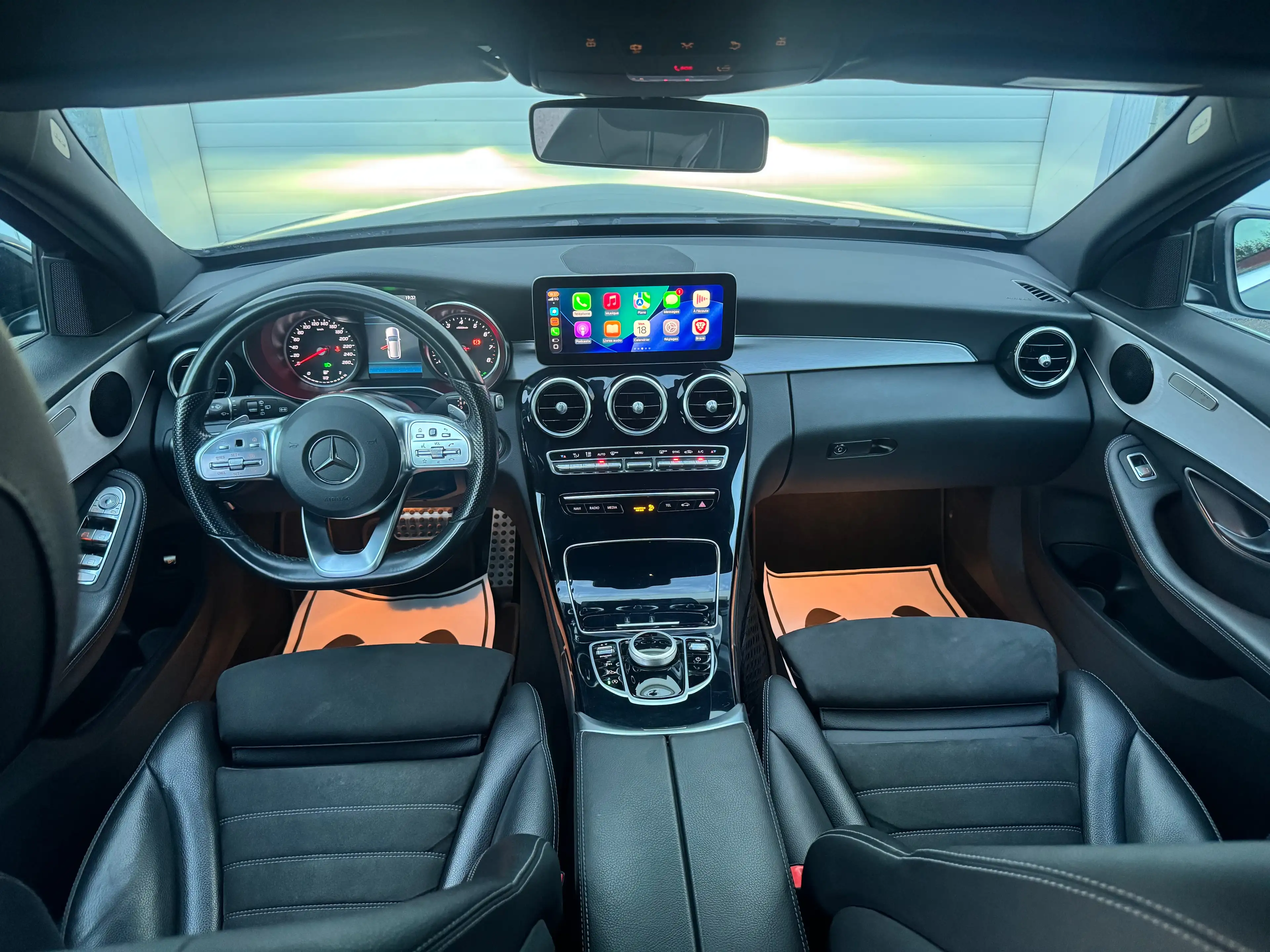 Mercedes-Benz C 200 4-Matic AMG Pack — photo 12