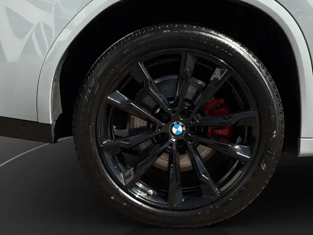 BMW X4 M view 13