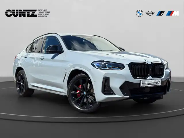 BMW X4 M view 3