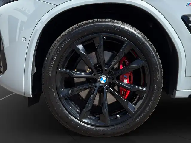 BMW X4 M view 14
