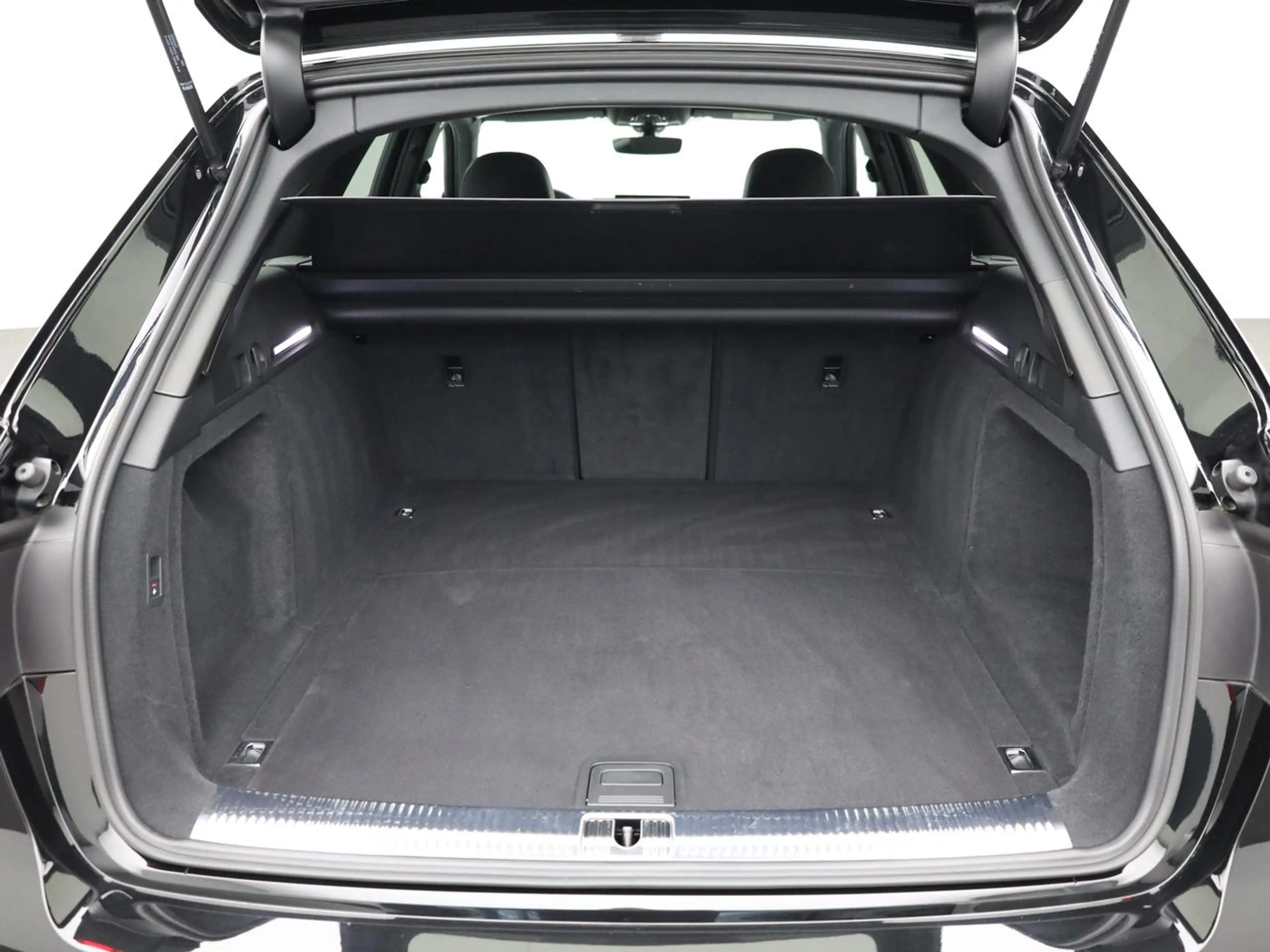 Audi A4 2.0 TDi S-TRONIC PANORAMISCH SCHUIFDAK — photo 10