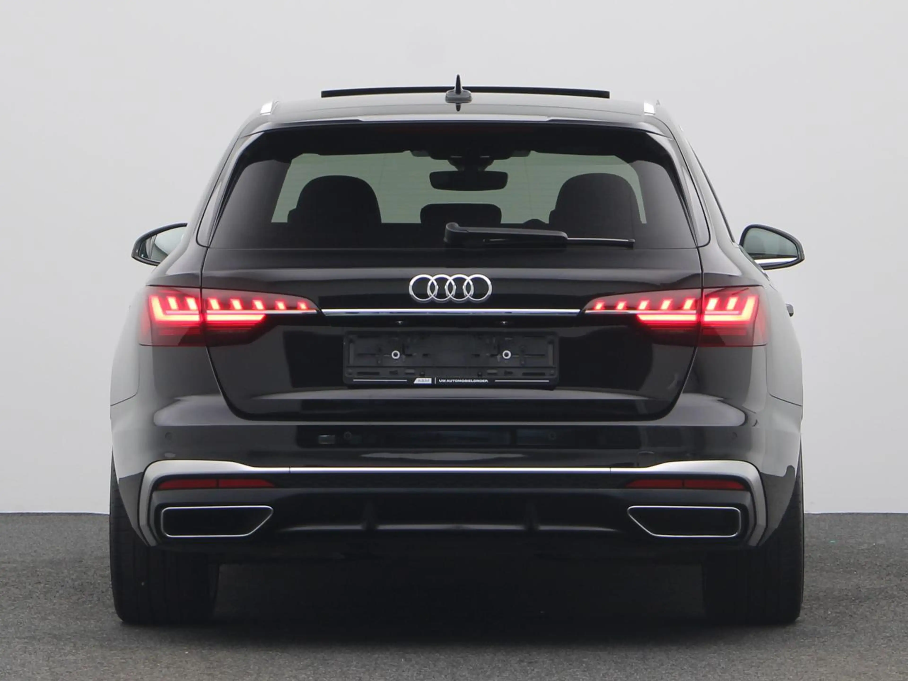 Audi A4 2.0 TDi S-TRONIC PANORAMISCH SCHUIFDAK — photo 6