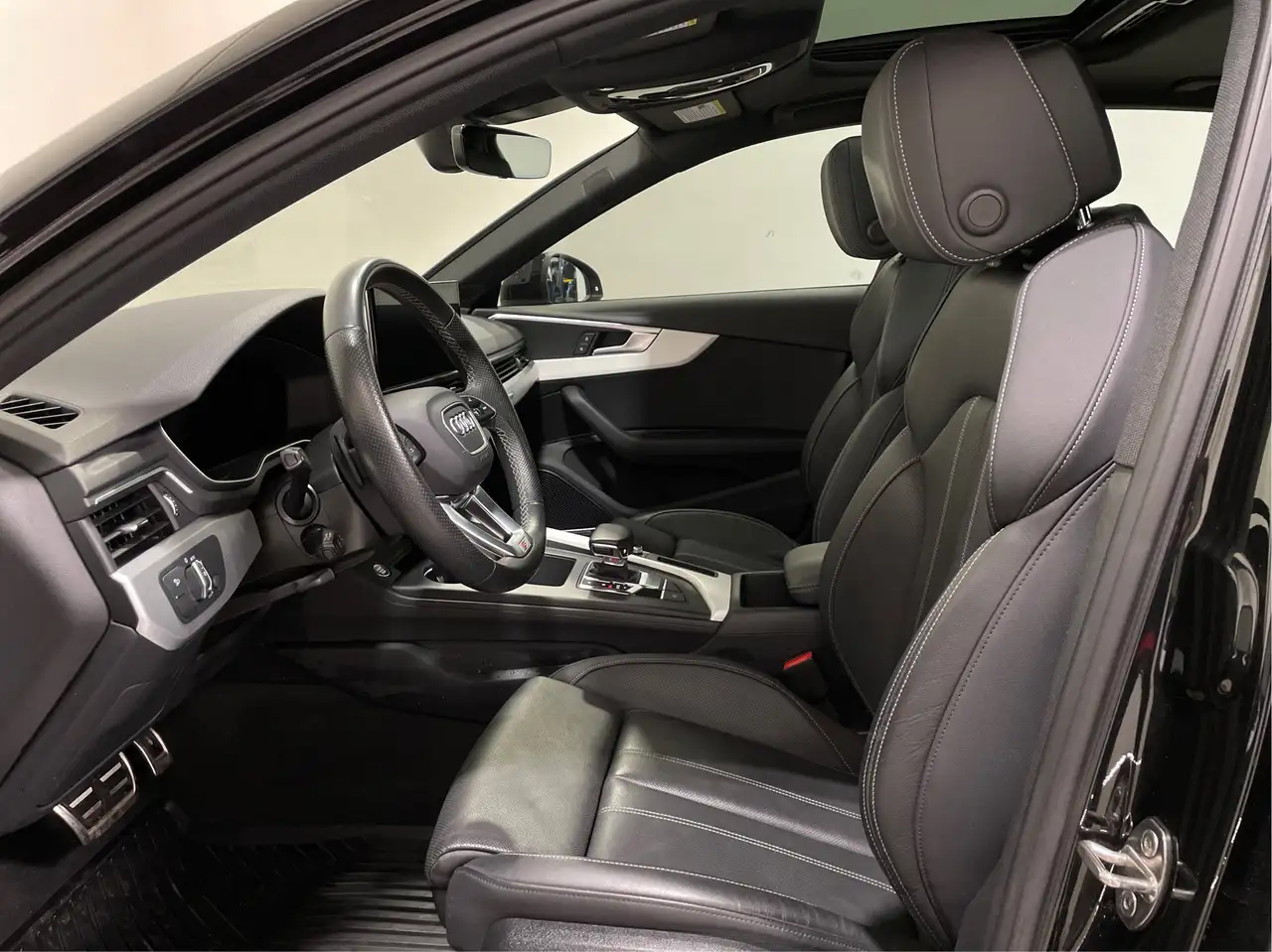 Audi A4 снимка Audi A4
