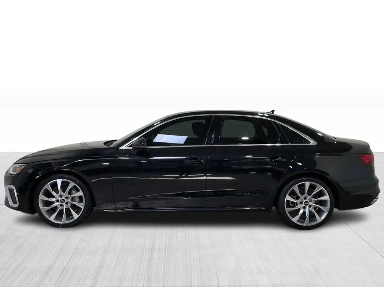 Audi A4 снимка Audi A4