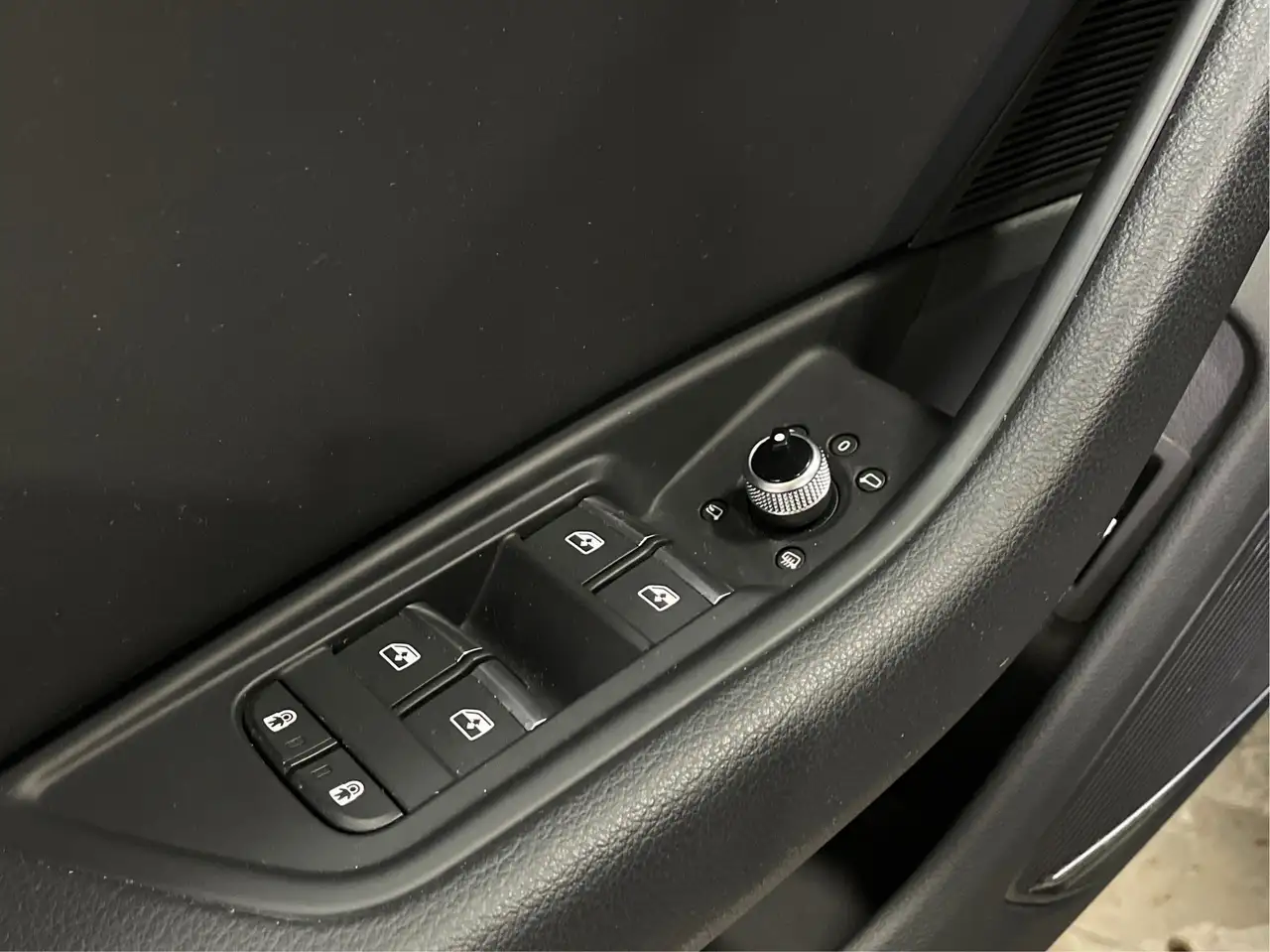 Audi A4 снимка Audi A4