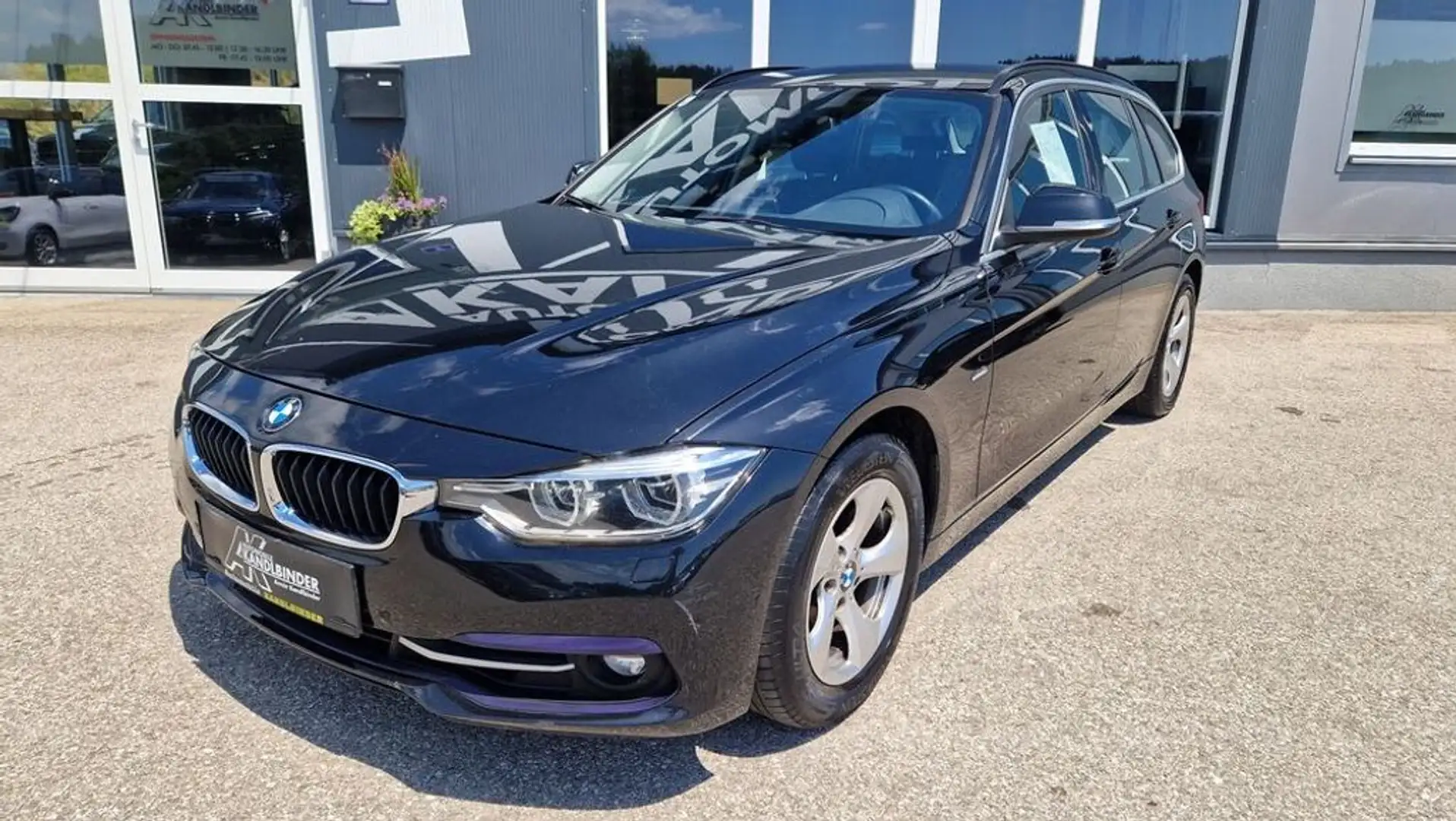 BMW 318 i Touring aut. Sport Line Schwarz - 1