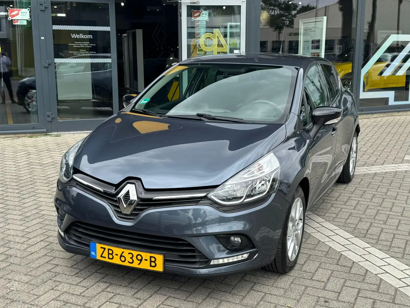 Renault Clio TCe 90 Limited | NL Auto | Dealeronderhouden | Gris - 2